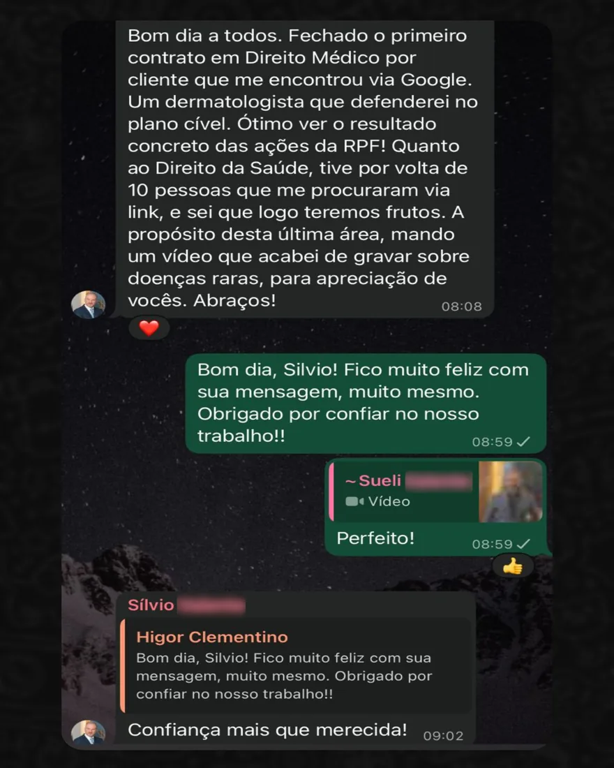 Mensagem de cliente da RPF no WhatsApp comemorando contratos fechados