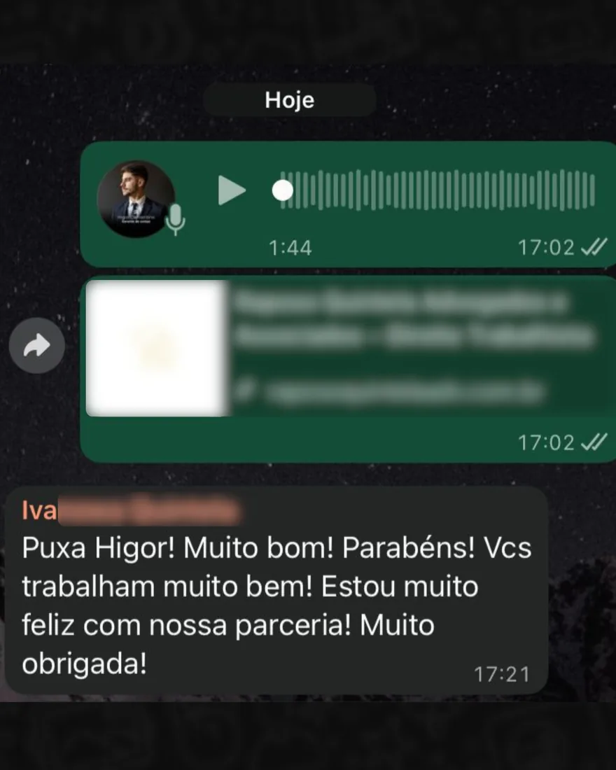 Mensagem de cliente da RPF no WhatsApp comemorando contratos fechados